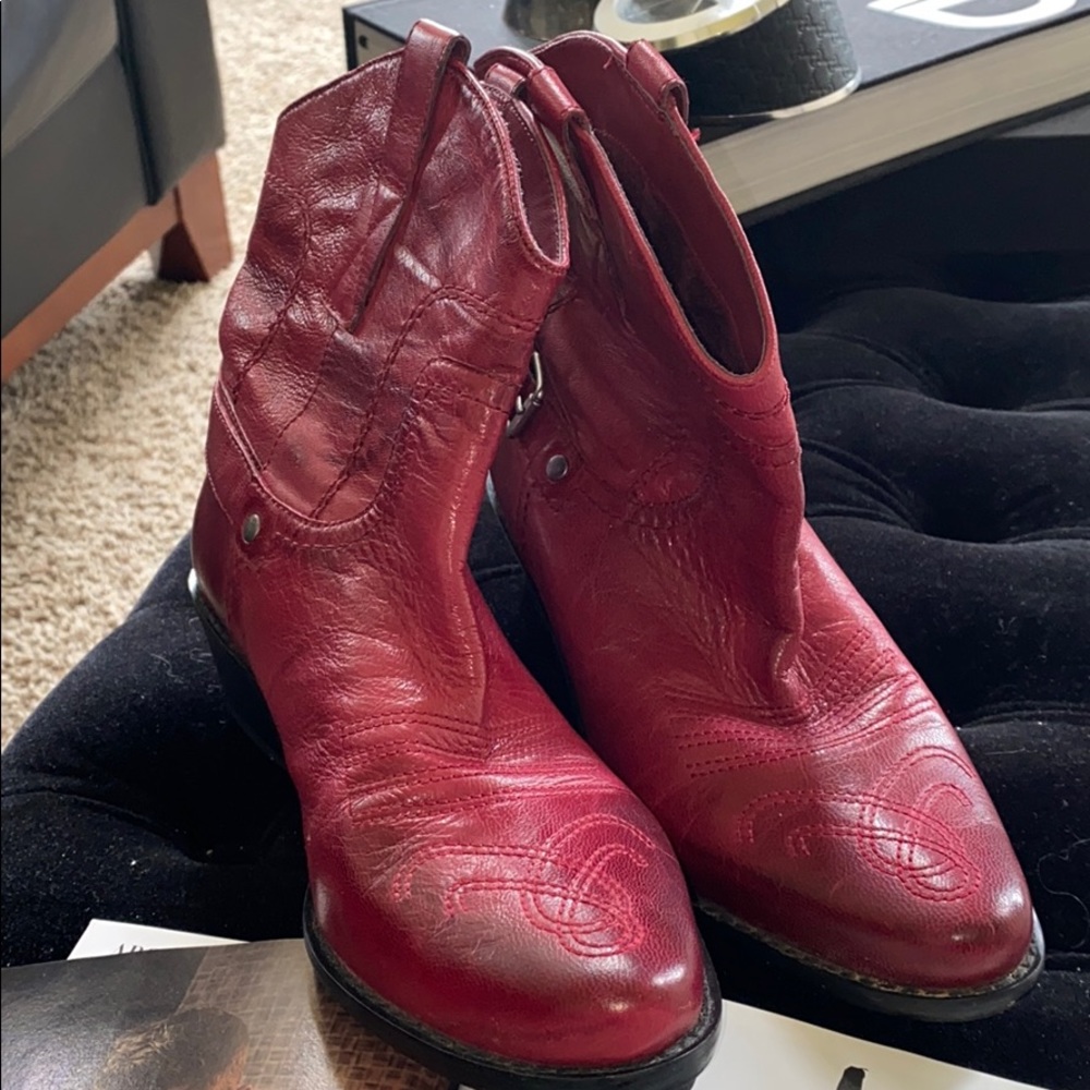 RED FRANCO SARTO ANKLE BOOTS